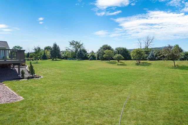 N60W13839 Weyerhaven DRIVE, Menomonee Falls, WI 53051
