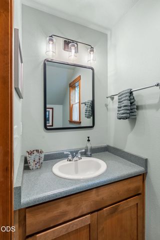 149 Graham Way, Talent, OR 97540