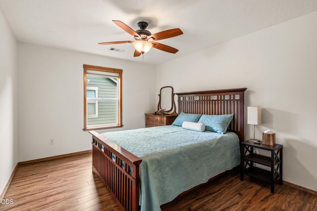 149 Graham Way, Talent, OR 97540