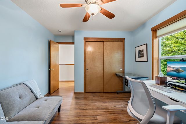 149 Graham Way, Talent, OR 97540