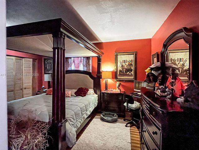 18003 SW 153rd Pl, Miami, FL 33187