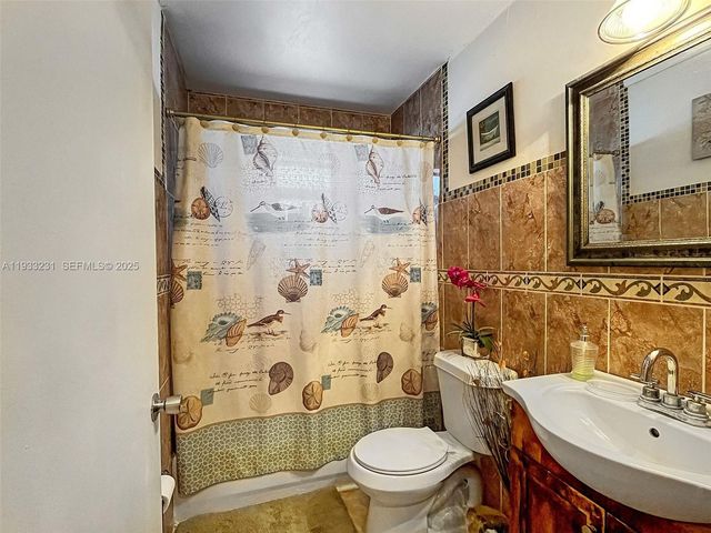 18003 SW 153rd Pl, Miami, FL 33187