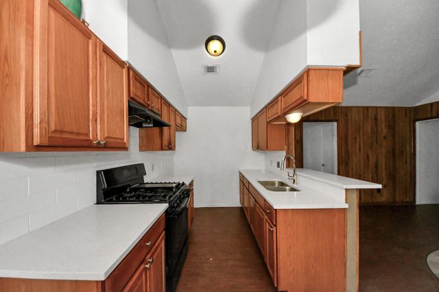 1716 Carver Avenue, Richmond, TX 77469