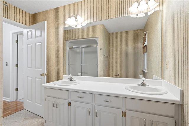 436 Cane Creek Landing Road, Seneca, SC 29672