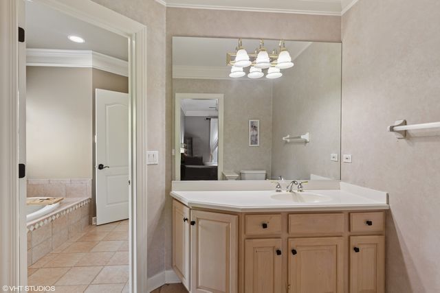 5N195 Dover Hill Road, St. Charles, IL 60175