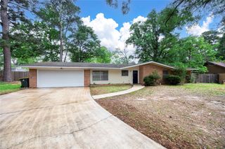 2 Circle Drive, Conroe, TX 77301