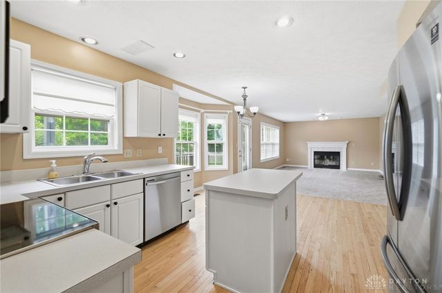 25 Huntley Court, Springboro, OH 45066