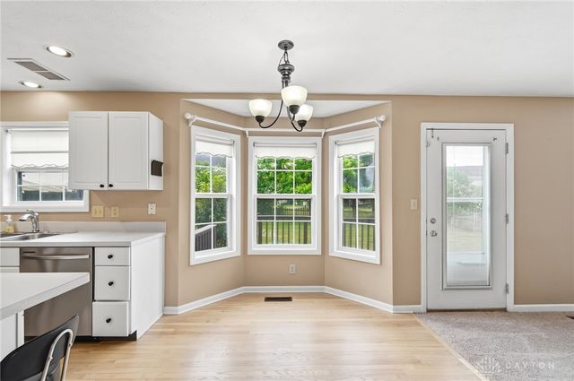 25 Huntley Court, Springboro, OH 45066