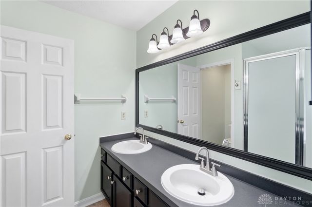 25 Huntley Court, Springboro, OH 45066