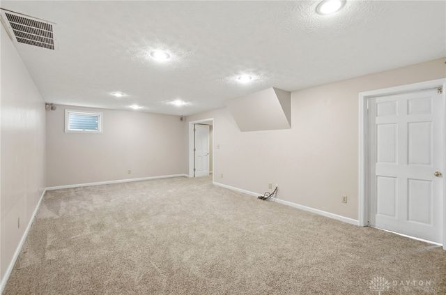 25 Huntley Court, Springboro, OH 45066
