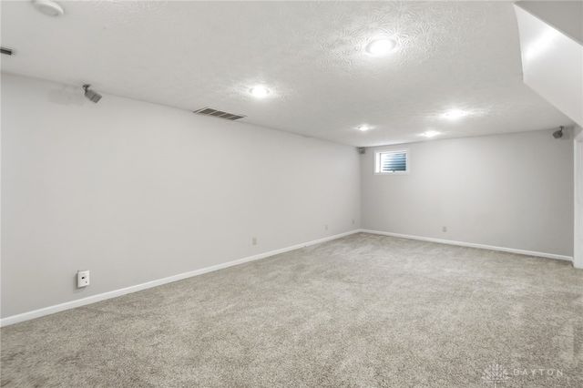 25 Huntley Court, Springboro, OH 45066