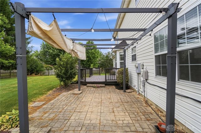 25 Huntley Court, Springboro, OH 45066