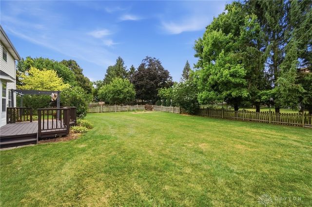 25 Huntley Court, Springboro, OH 45066