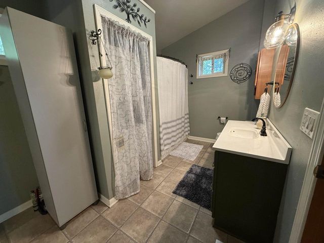 9875 N Edgewood Shores Road, Edgerton, WI 53534