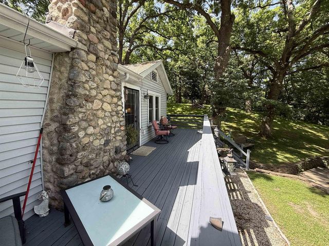 9875 N Edgewood Shores Road, Edgerton, WI 53534
