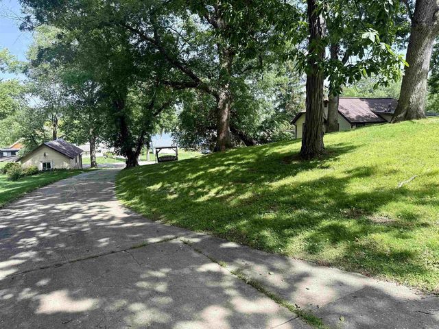 9875 N Edgewood Shores Road, Edgerton, WI 53534