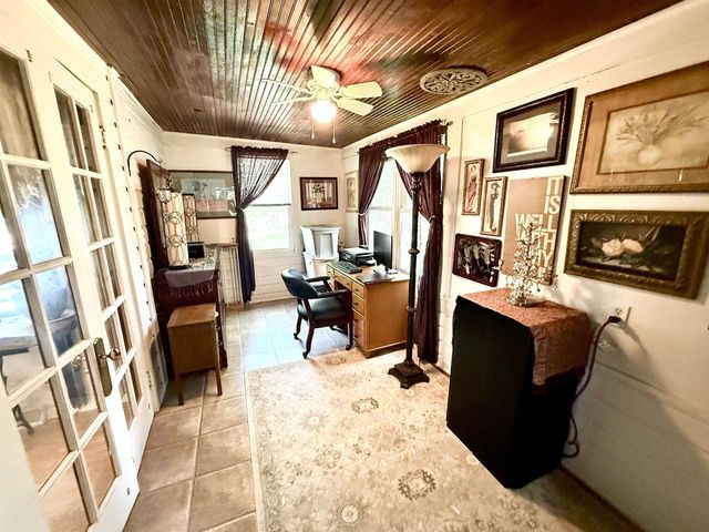9875 N Edgewood Shores Road, Edgerton, WI 53534