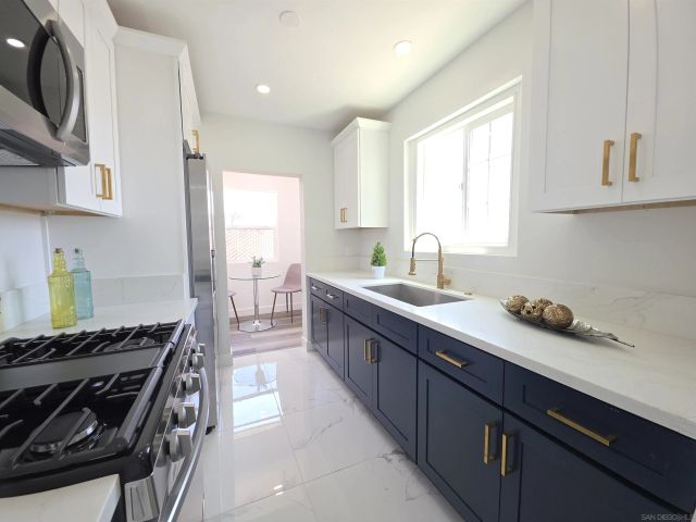 2740 - 2742 Main Street, San Diego, CA 92113