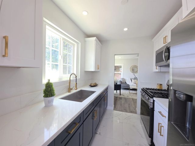 2740 - 2742 Main Street, San Diego, CA 92113