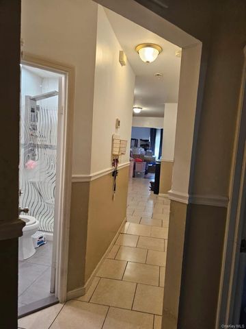 688 E 230th Street, Bronx, NY 10466