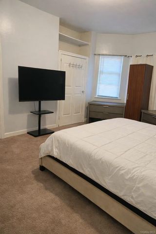 688 E 230th Street, Bronx, NY 10466