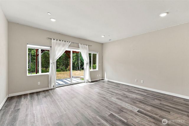 7701 208th Avenue E, Bonney Lake, WA 98391