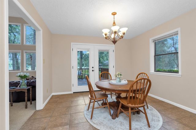 105 Seminole Drive, New Ulm, TX 78950