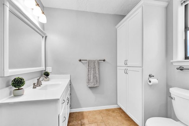 105 Seminole Drive, New Ulm, TX 78950