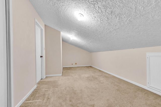 105 Seminole Drive, New Ulm, TX 78950