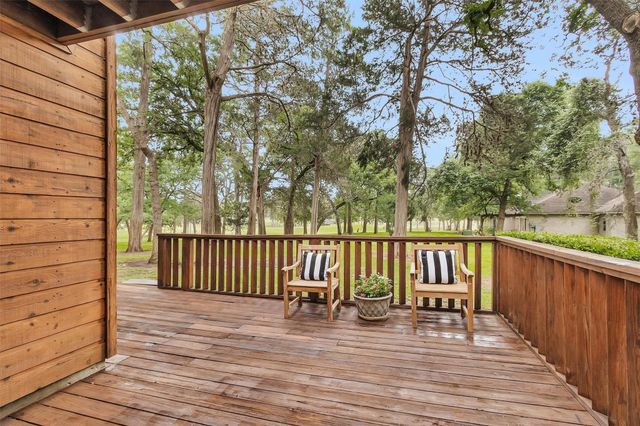 105 Seminole Drive, New Ulm, TX 78950