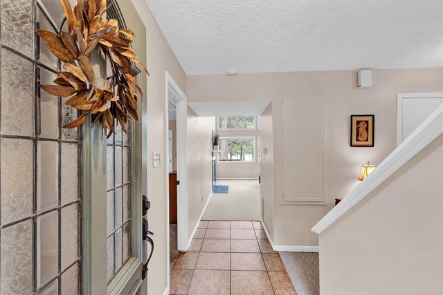 105 Seminole Drive, New Ulm, TX 78950