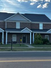 59 Schoolhouse Road, Versailles, KY 40383