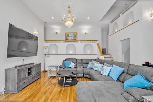 1033 Rosedale Road, North Woodmere, NY 11581