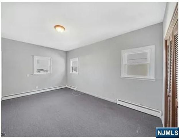 649 New Jersey Avenue, Lyndhurst, NJ 07071