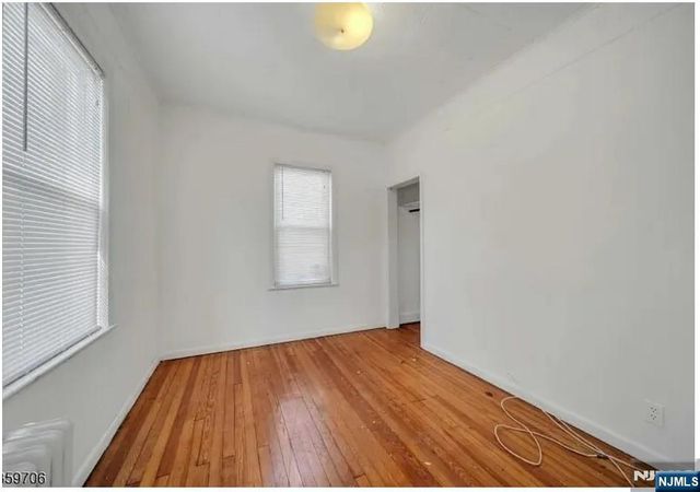 649 New Jersey Avenue, Lyndhurst, NJ 07071