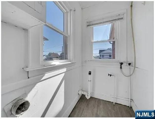 649 New Jersey Avenue, Lyndhurst, NJ 07071