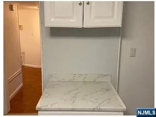 649 New Jersey Avenue, Lyndhurst, NJ 07071