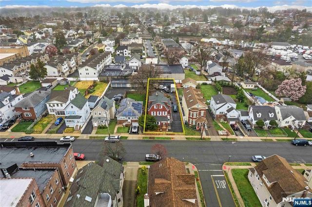 649 New Jersey Avenue, Lyndhurst, NJ 07071