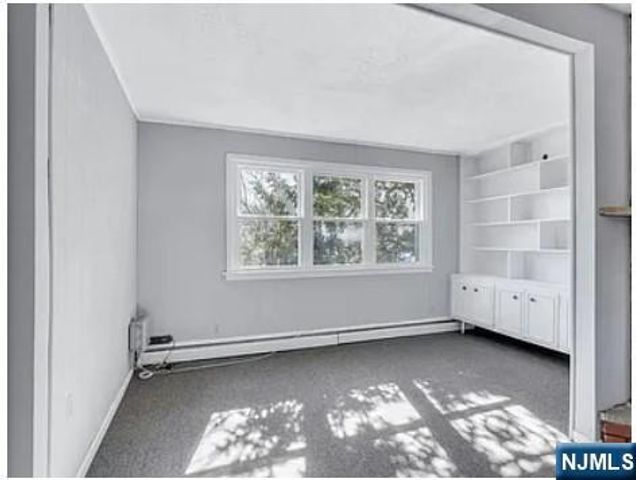 649 New Jersey Avenue, Lyndhurst, NJ 07071