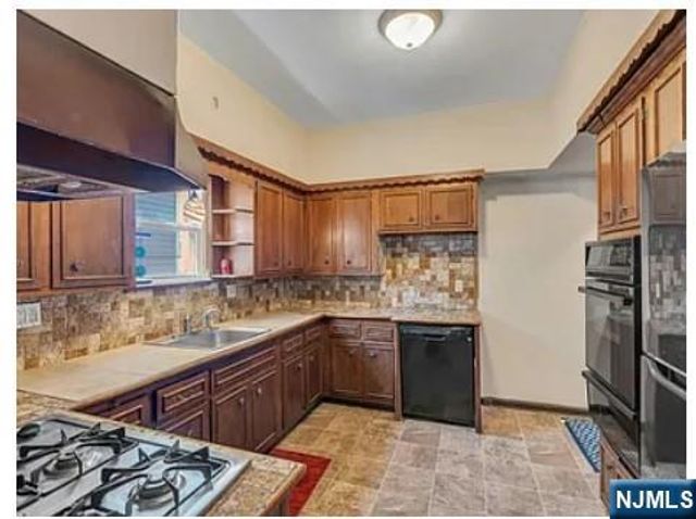 649 New Jersey Avenue, Lyndhurst, NJ 07071