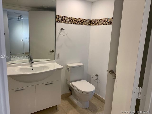 475 Brickell Ave 1813, Miami, FL 33131