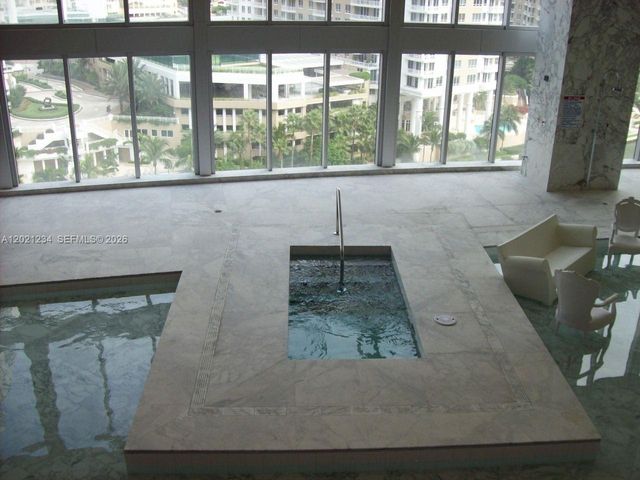 475 Brickell Ave 1813, Miami, FL 33131