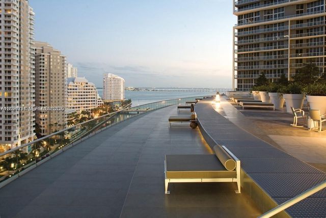 475 Brickell Ave 1813, Miami, FL 33131