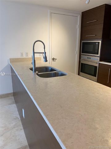 475 Brickell Ave 1813, Miami, FL 33131