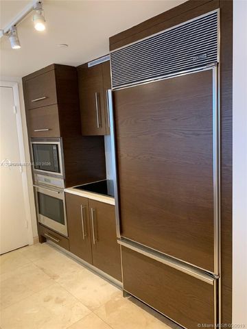 475 Brickell Ave 1813, Miami, FL 33131
