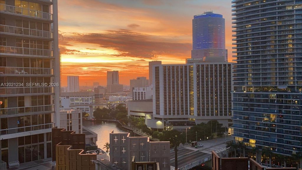 475 Brickell Ave 1813, Miami, FL 33131