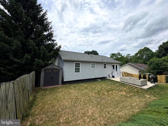 133 WOODROW RD, Winchester, VA 22602