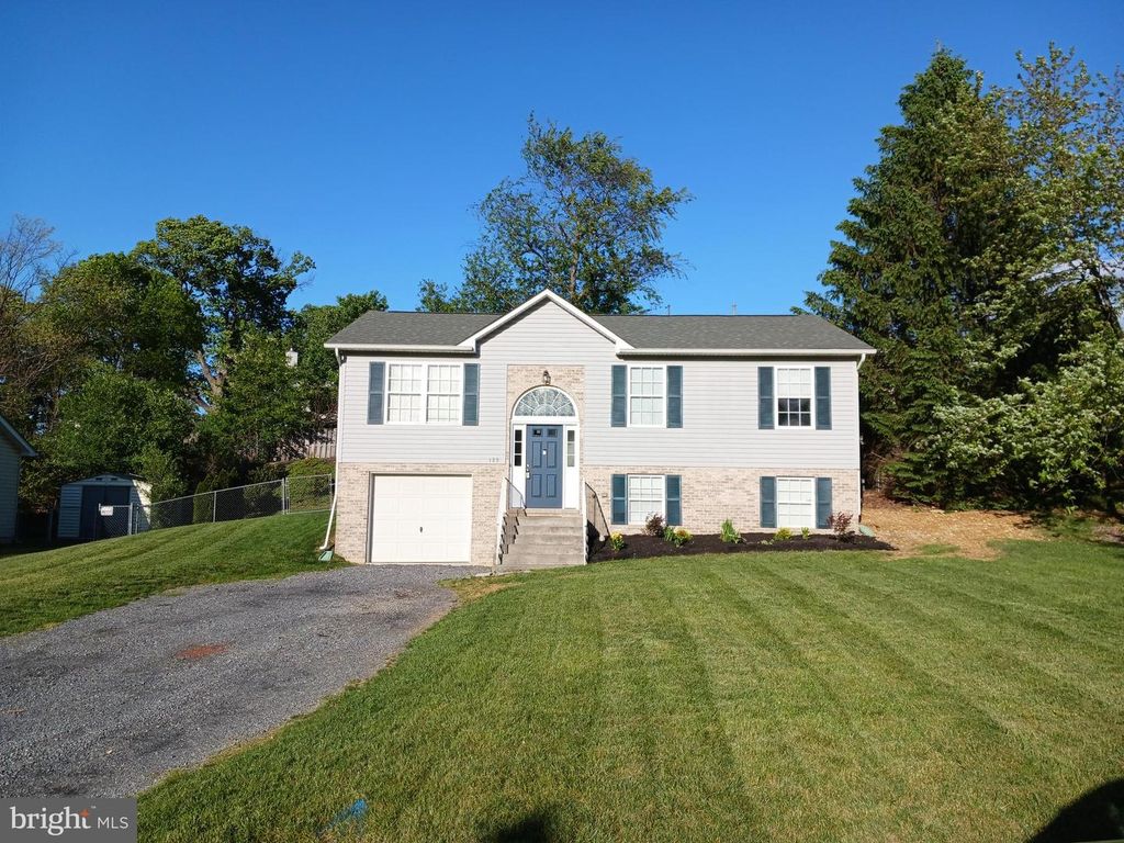133 WOODROW RD, Winchester, VA 22602