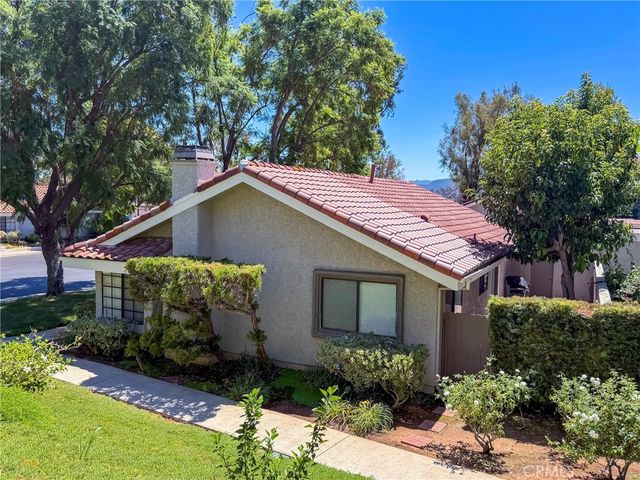 929 Thistlegate, Oak Park, CA 91377