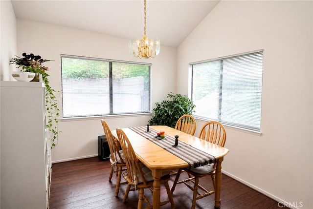 929 Thistlegate, Oak Park, CA 91377